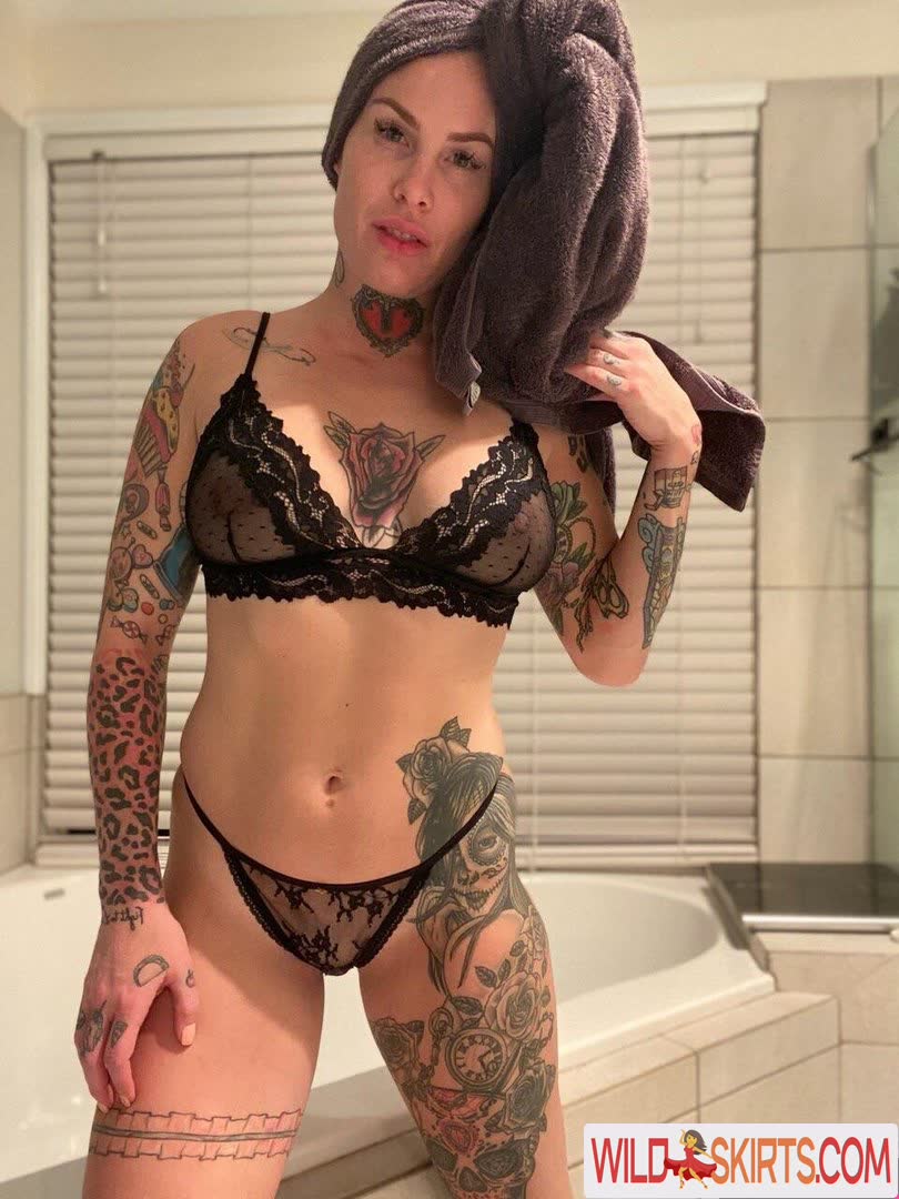 Bec Rawlings / rowdybec nude OnlyFans, Instagram leaked photo #17