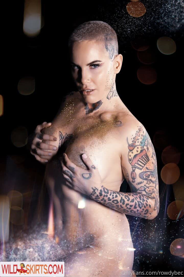 Bec Rawlings / rowdybec nude OnlyFans, Instagram leaked photo #1