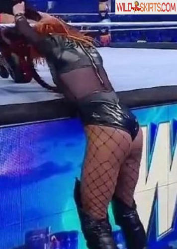 Becky Lynch nude leaked photo #3