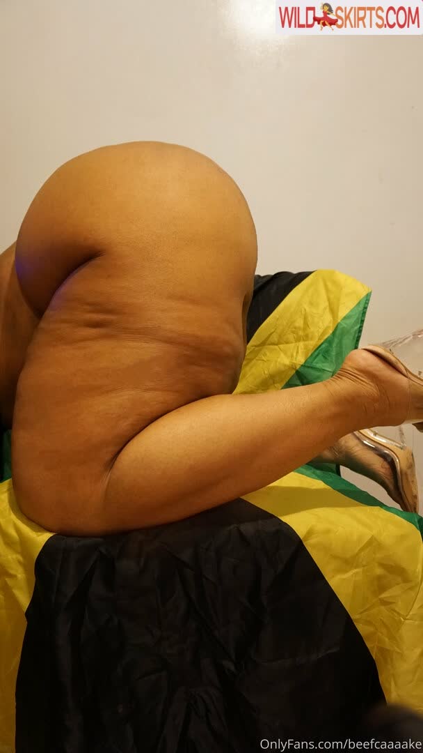 Beefcaaaake nude leaked photo #13