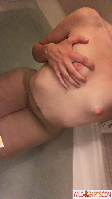 Bella Quinn / swashbucklerbella / trashbabytrix / trashbabytrixx nude OnlyFans, Instagram leaked photo #48