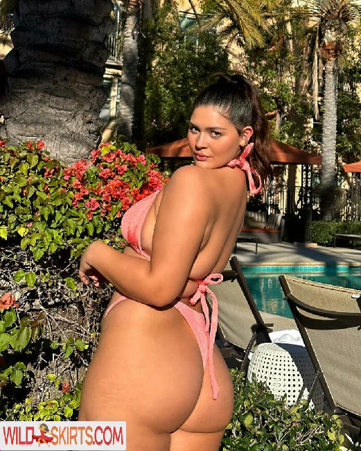 Bellaagolden / Tall Thicc Latina Model / bellaagolden nude Instagram leaked photo #45