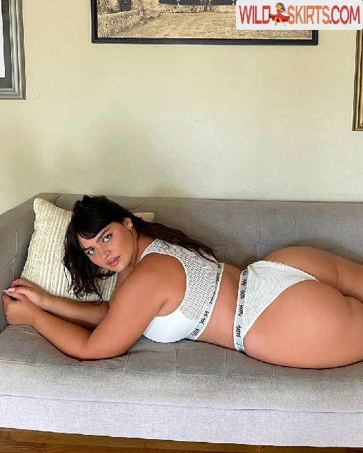 Bellaagolden / Tall Thicc Latina Model / bellaagolden nude Instagram leaked photo #34