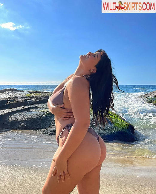 Bellaagolden / Tall Thicc Latina Model / bellaagolden nude Instagram leaked photo #43