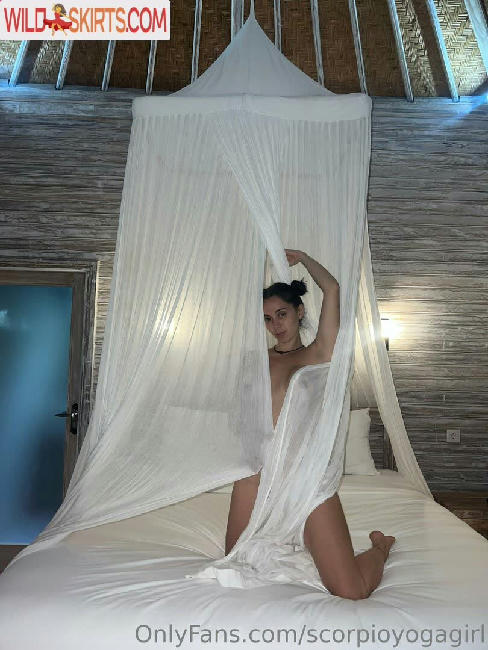 Bendy Lola / scorpioyogagirl nude OnlyFans leaked photo #20