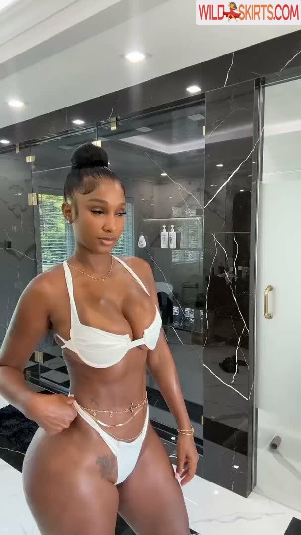 Bernice Burgos nude leaked photo #37