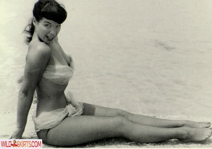 Bettie Page nude leaked photo #77