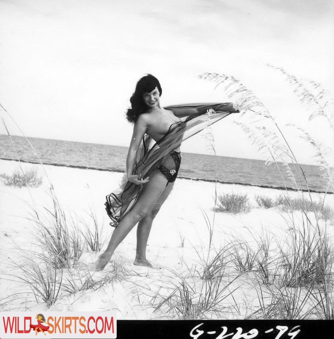 Bettie Page nude leaked photo #411