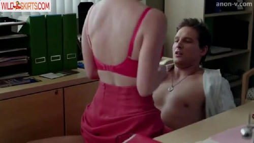 Betty Gilpin nude leaked photo #38