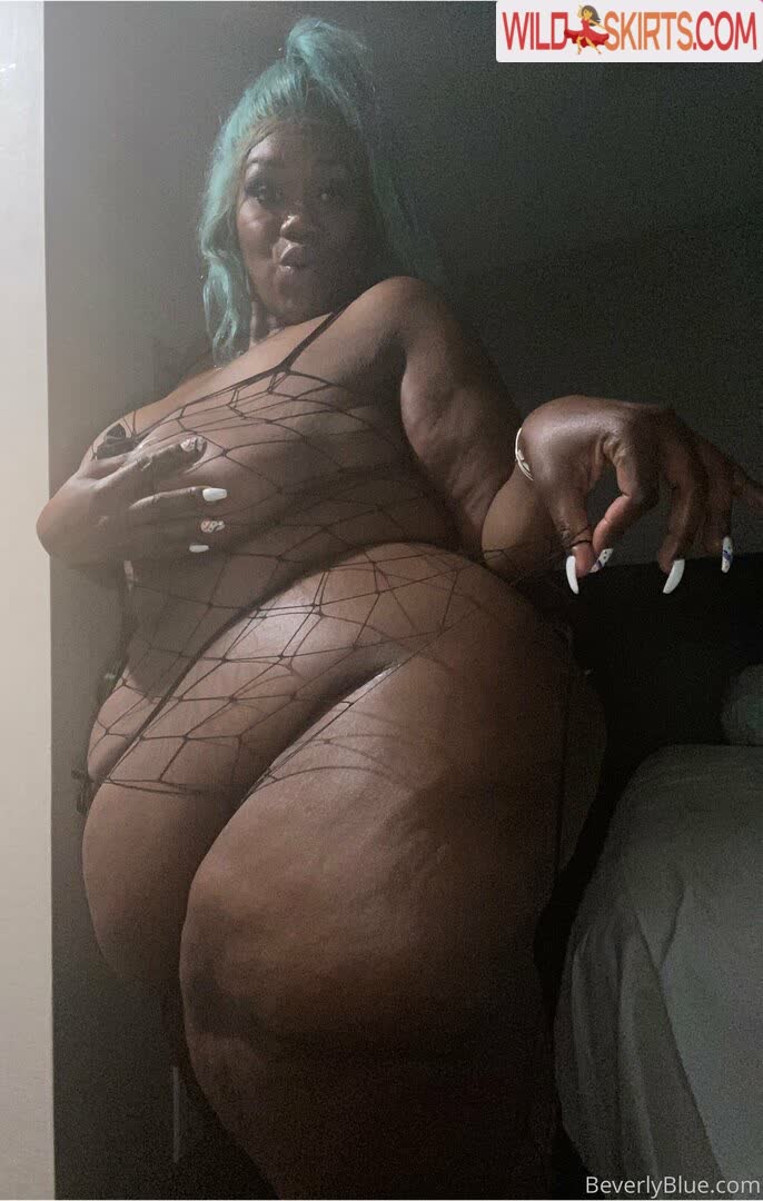 Beverlyblue3x nude leaked photo #45