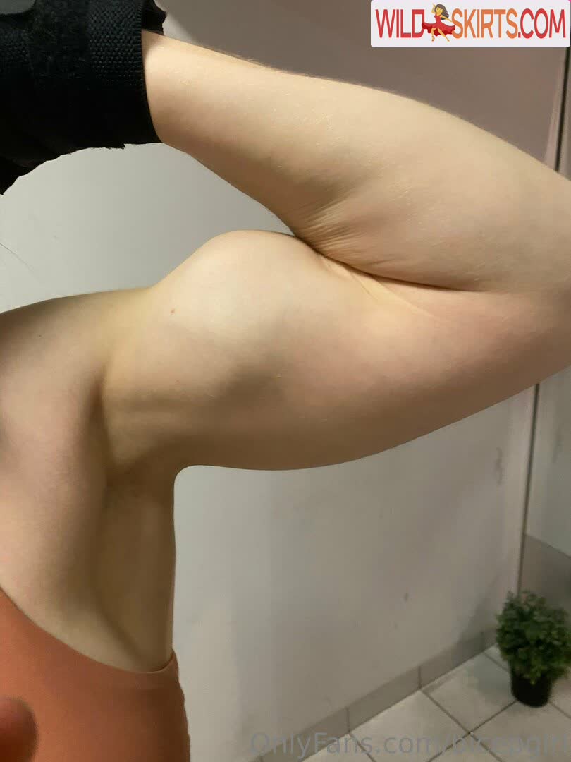 Bicepgirl nude leaked photo #33