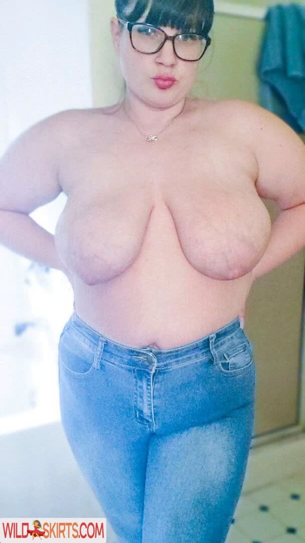 Bigtittykitty7 nude leaked photo #5