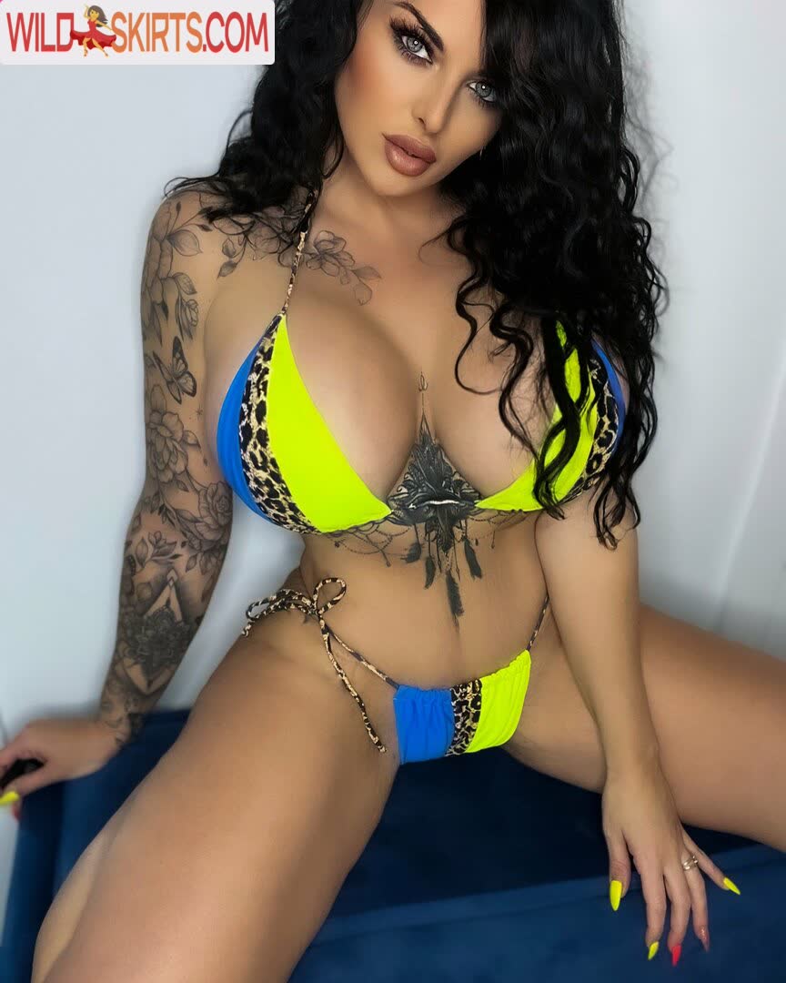 Bigtwins / Beautyxo22 / Bigtwiins2 / alexe_caroe / bigtwins / twinsalexeee / xo.caroe nude OnlyFans, Instagram leaked photo #14