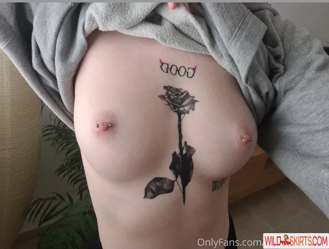 BlackRoseOnly / Noy Rose Zesler / aint.no.rose / velnick nude OnlyFans, Instagram leaked photo #6