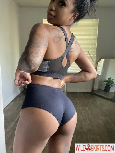 blaysiabarbie / The Real BlAck Barbie / blaysiabarbie / poundcakemya nude OnlyFans leaked photo #34