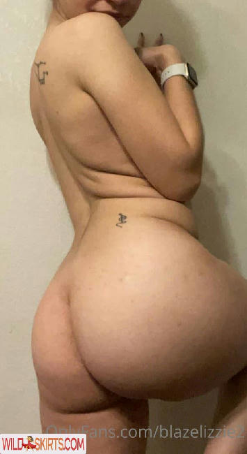 blazelizzie2 / blazelizzie2 / twofacelizzie nude OnlyFans, Instagram leaked photo #43