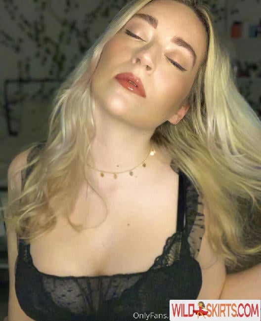 blissfulwhisperasmr / blissfulasmryt / blissfulwhisperasmr nude OnlyFans, Instagram leaked photo #17