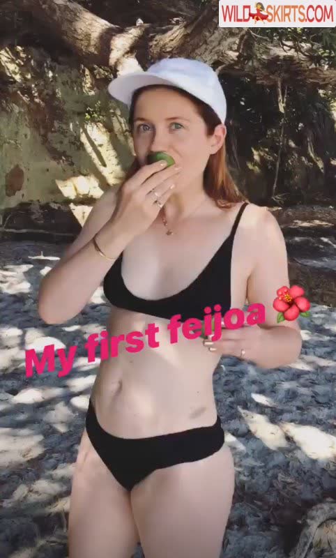 Bonnie Wright / thisisbwright nude Instagram leaked photo #9