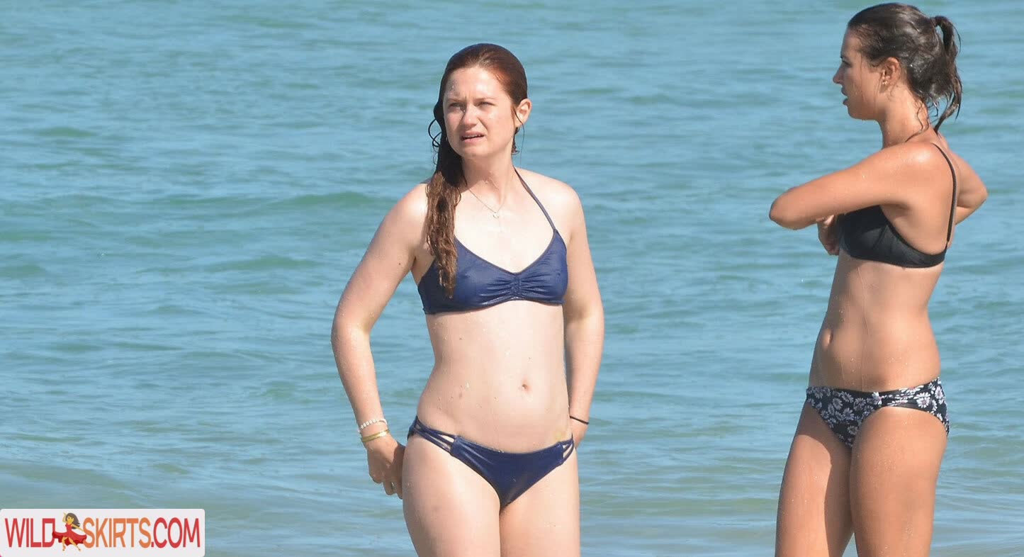 Bonnie Wright nude leaked photo #109