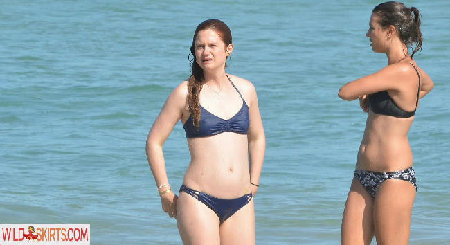 Bonnie Wright / thisisbwright nude Instagram leaked photo #109