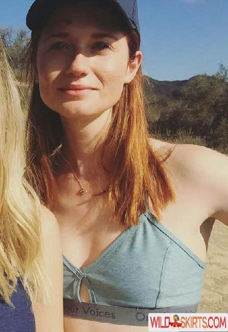 Bonnie Wright / thisisbwright nude Instagram leaked photo #128