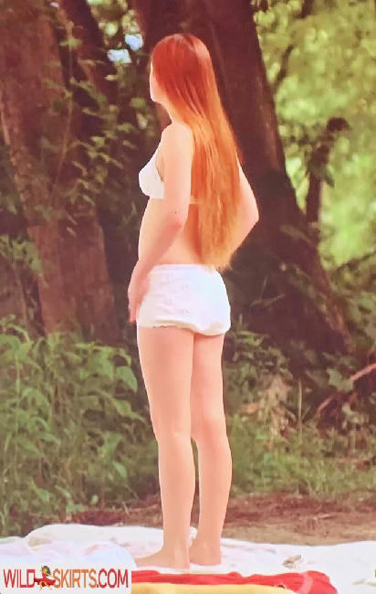 Bonnie Wright / thisisbwright nude Instagram leaked photo #164