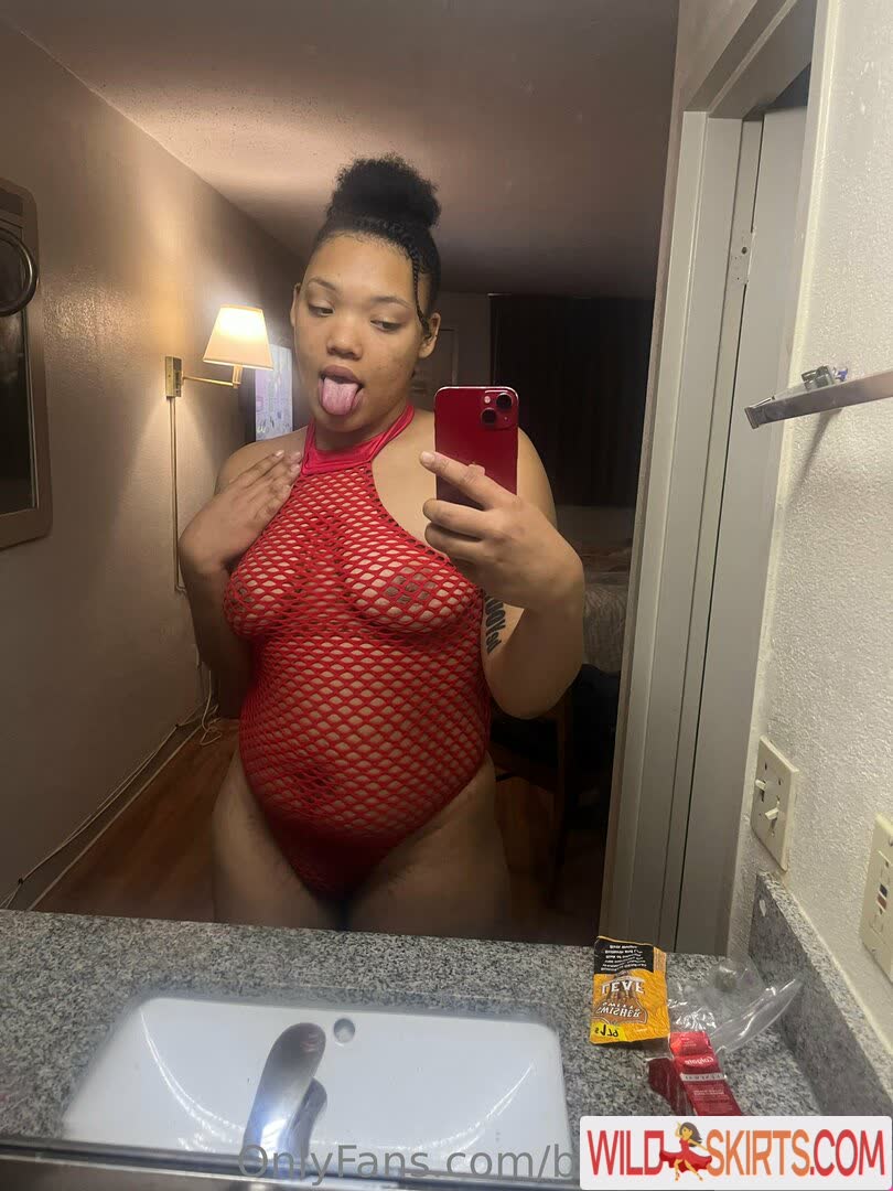 Bonniexclyde18 nude leaked photo #87