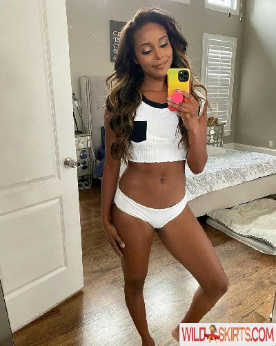 Brandi Rhodes / thebrandirhodes nude Instagram leaked photo #3