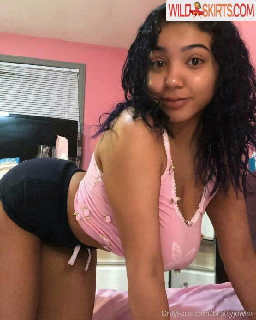 brattyjewlss nude OnlyFans leaked photo #21