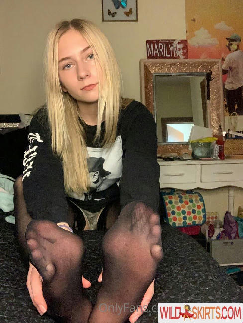 Brees_feet1 / Breebri12 / Thablondegirll / breefeet / brees_feet1 nude OnlyFans, Instagram leaked photo #18