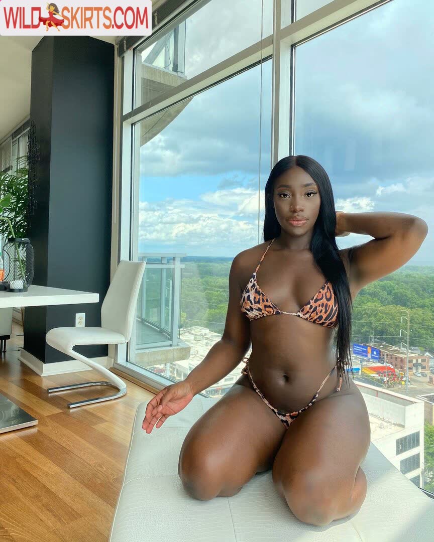 bribriann6722 / iibriannaii / sexybribri22 / theinfinitesadnesss nude OnlyFans, Instagram leaked photo #36