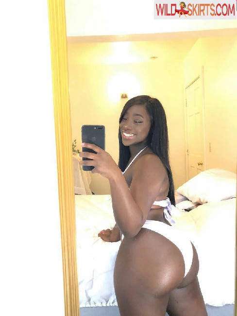 bribriann6722 / iibriannaii / sexybribri22 / theinfinitesadnesss nude OnlyFans, Instagram leaked photo #18