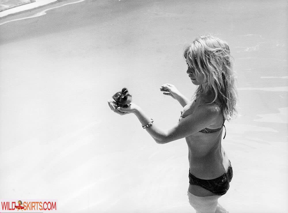 Brigitte Bardot / brigittebardotbb nude Instagram leaked photo #5