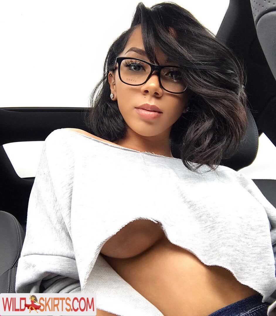 Brittany Renner / bundleofbrittany nude Instagram leaked photo #9