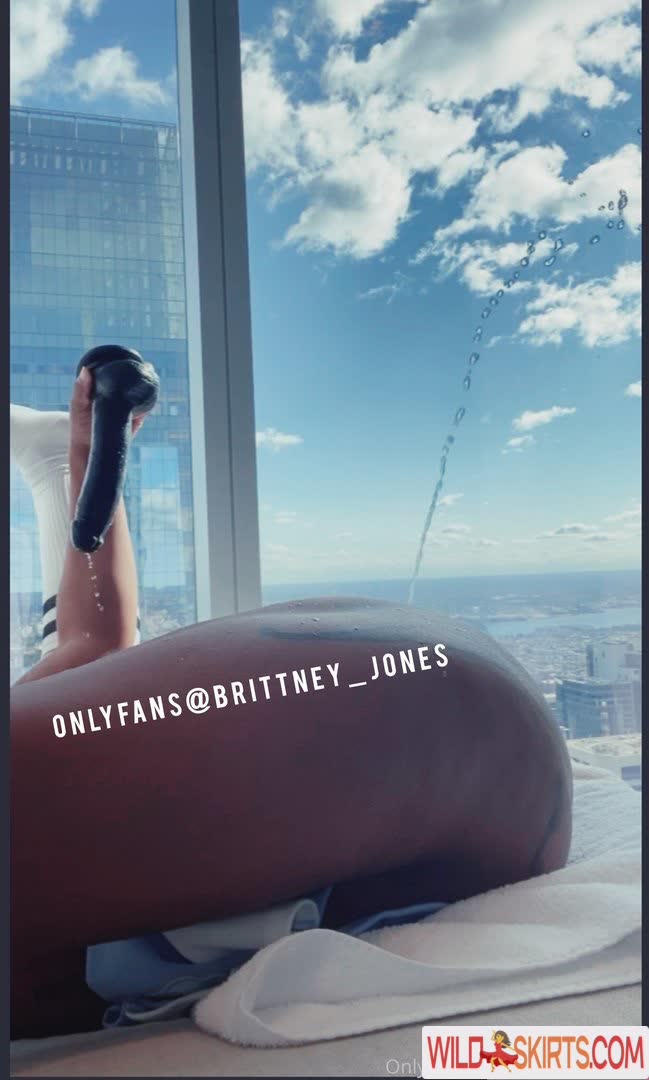 Brittney_jones / brittney_jones / brittneyjonesshow_ nude OnlyFans, Instagram leaked photo #1