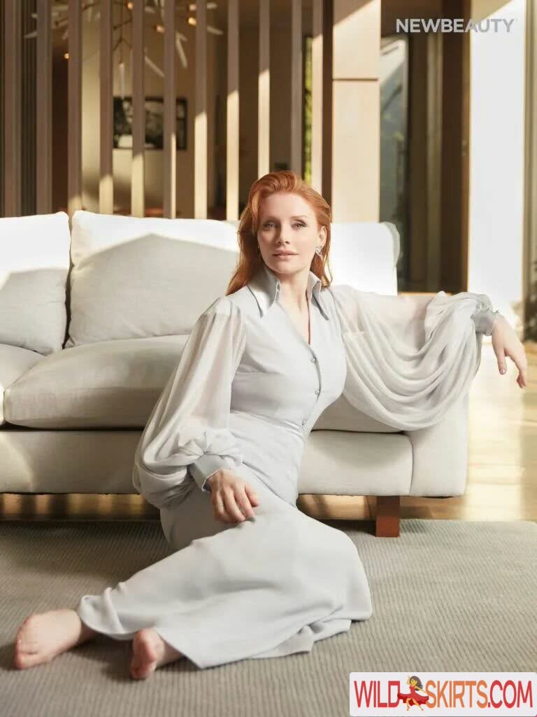 Bryce Dallas Howard / bdhnetwork nude Instagram leaked photo #6