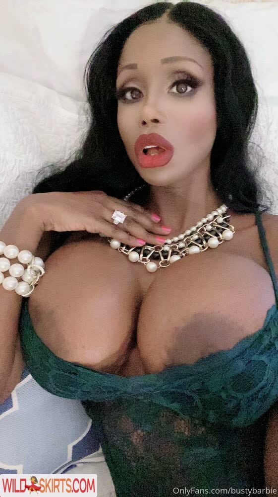 Busty Barbie nude leaked photo #2