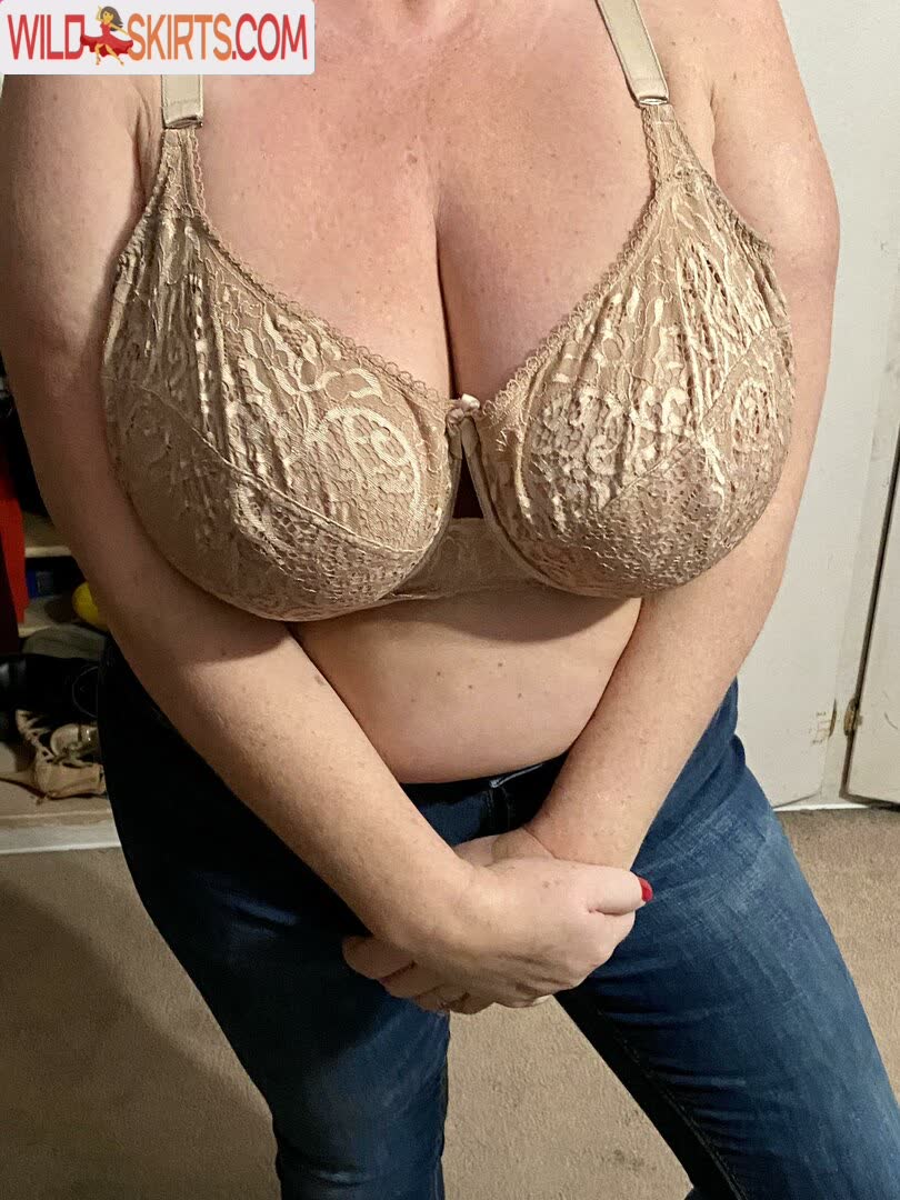 Busty38HH nude leaked photo #35