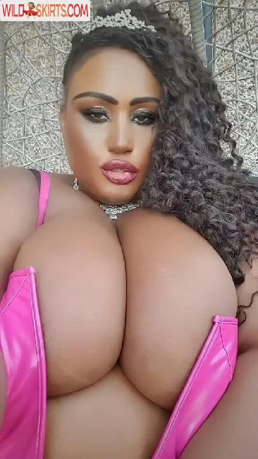 Bustymalone / Bustymalone69 / busty_malone_ / bustymalone nude OnlyFans, Instagram leaked photo #9