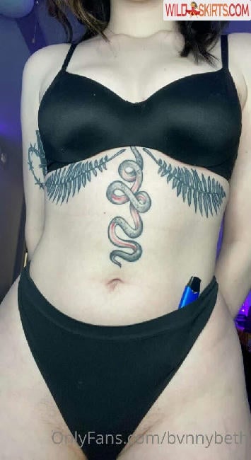 BvnnyBeth / bvnnybeth / vampireliquor nude OnlyFans, Instagram leaked photo #88