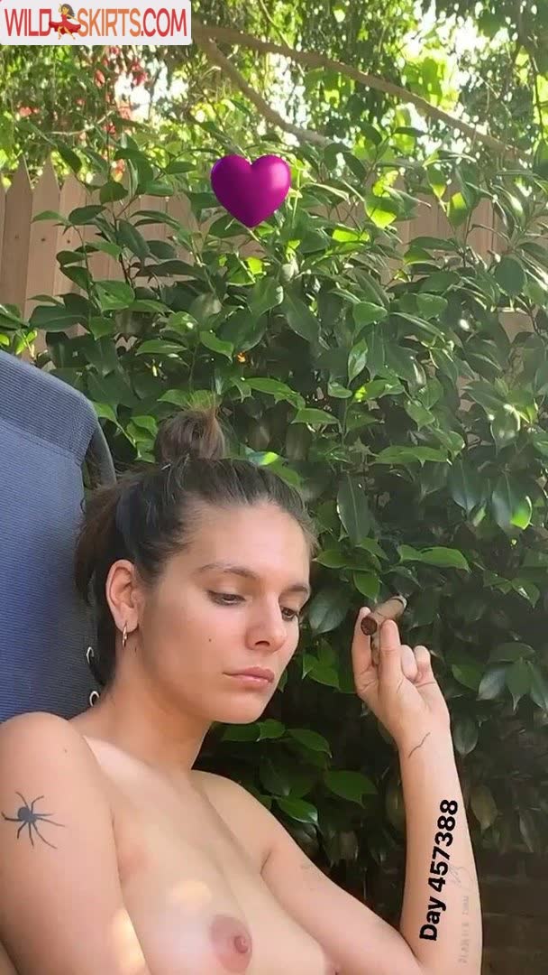 Caitlin Stasey nude leaked photo #32