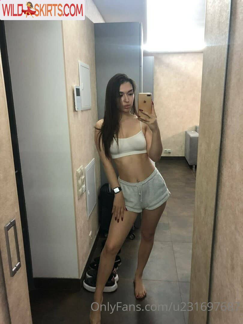 Caitlyn_kiramman nude leaked photo #23