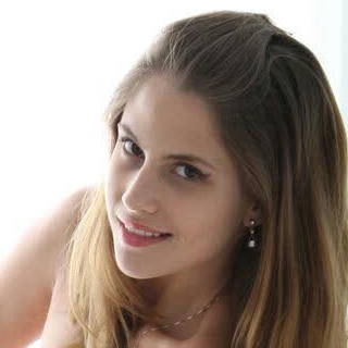Caitlyn Rose avatar