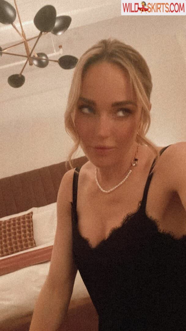 Caity Lotz / caitylotz nude Instagram leaked photo #6