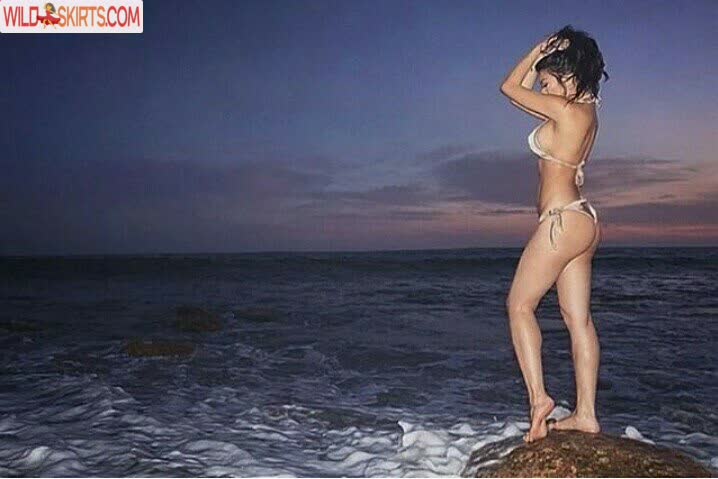 Cambodian / Bombshell / Sereytisa Samphors / tisabab9 nude Instagram leaked photo #9