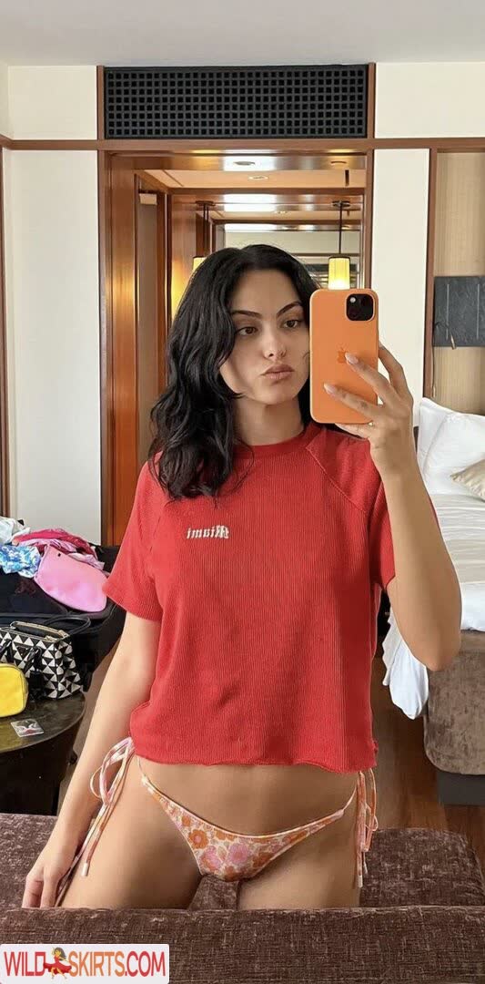 Camila Mendes / camimendes nude Instagram leaked photo