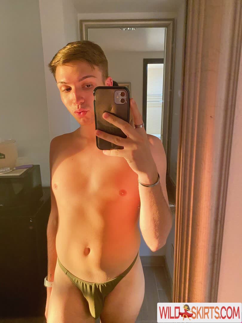 Camtoosaucy / camtoosaucy / ctoosaucy nude OnlyFans, Instagram leaked photo #3