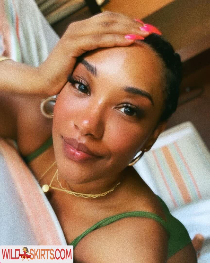 Candice Patton / candicepatton nude Instagram leaked photo #7