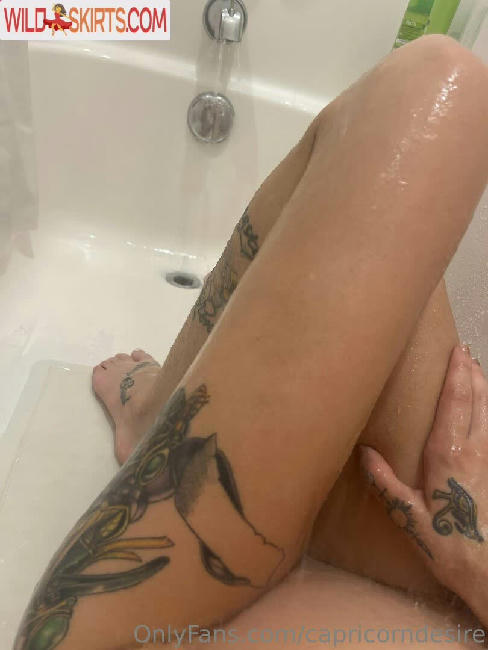 capricorndesire / capricorn.desire / capricorndesire nude OnlyFans, Instagram leaked photo #5