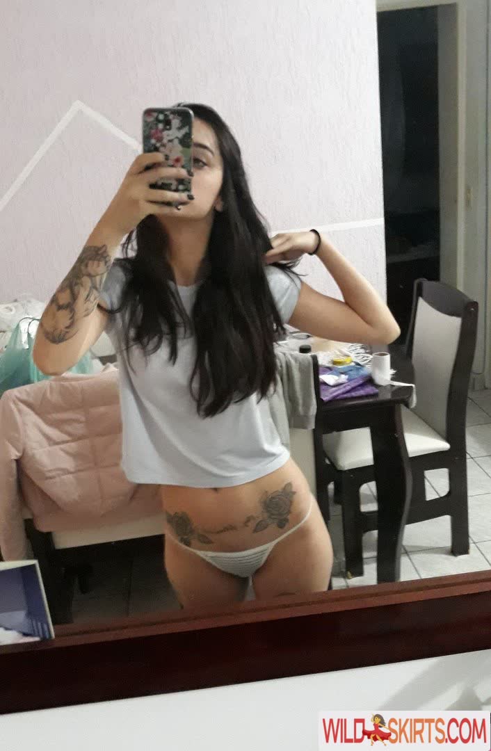 Caputile / Letícia Caputi / caputile nude Instagram leaked photo #9